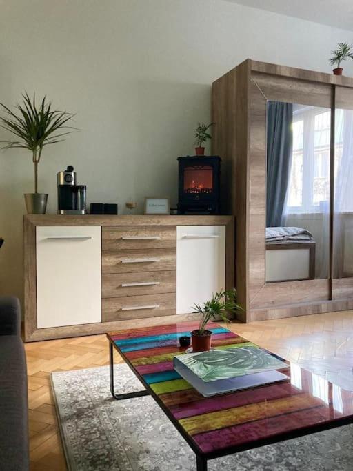 شقة Sunny Flat In Center Of براغ المظهر الخارجي الصورة
